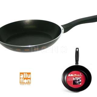 ALLUFLON PADELLA ANTIADERENTE COSTANZACM.24 MANICO PLASTICA